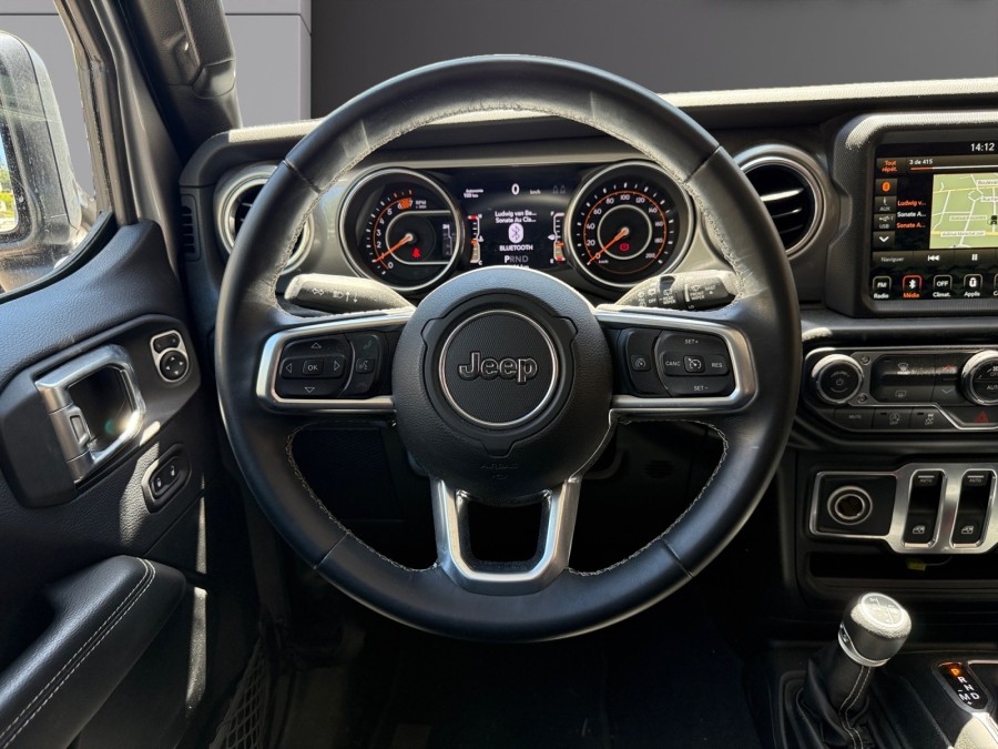 JEEP d'occasion WRANGLER IV 2.0I T 272 SPORT BVA de 2019 Cannes (06)﻿