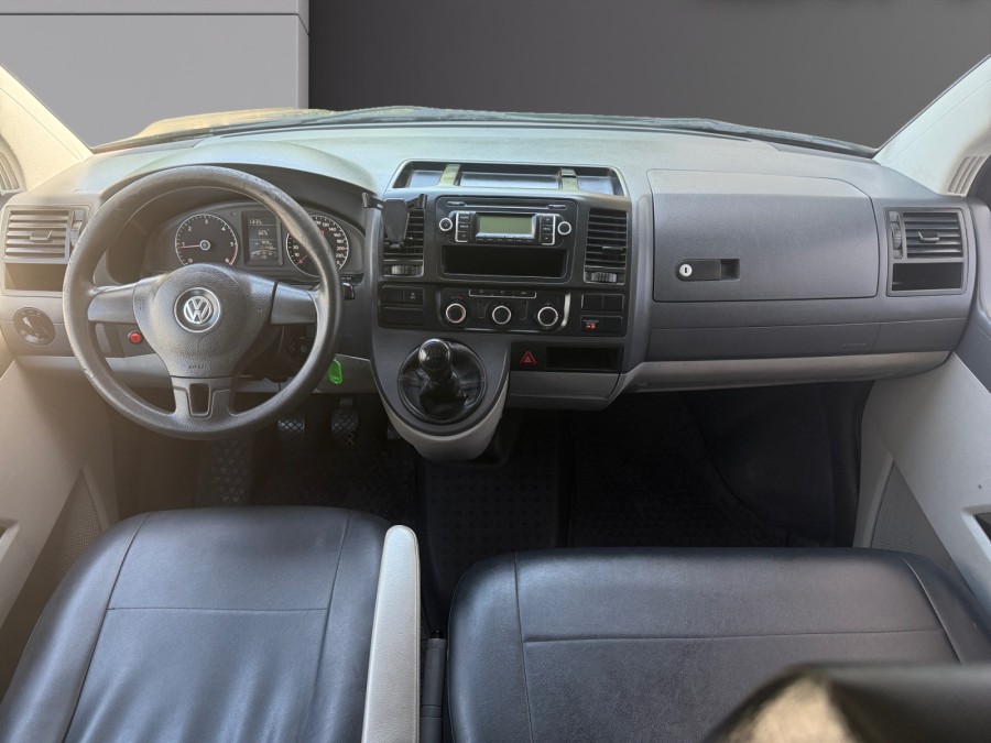 VOLKSWAGEN d'occasion TRANSPORTER T5 FOURGON COMBI 2.0 TDI 102 de