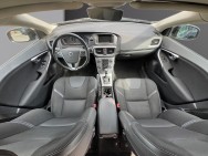 VOLVO d'occasion V40 T2 122 INSCRIPTION GEARTRONIC de 2019 Limoges