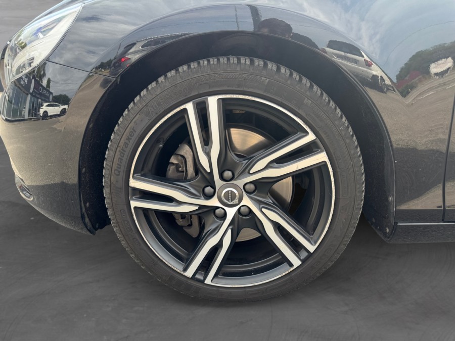 VOLVO d'occasion V40 T2 122 INSCRIPTION GEARTRONIC de 2019 Limoges