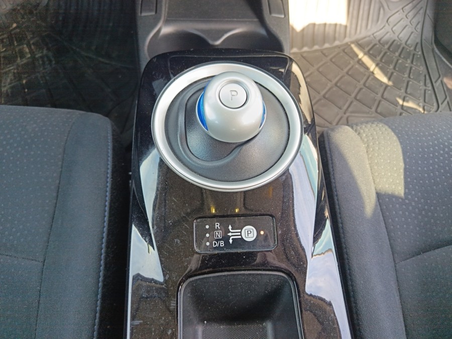 NISSAN d'occasion LEAF ELECTRIQUE 30 KWH BUSINESS EDITION de 2017