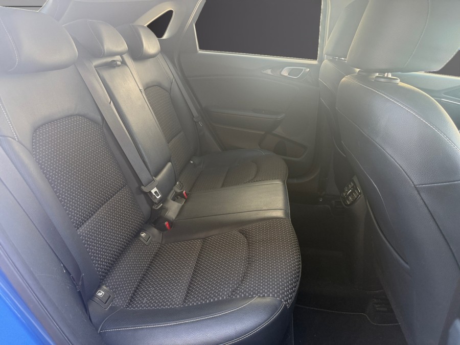 KIA d'occasion CEED 1.4 T-GDI 140 EDITION #1 DCT de 2018 Vannes (56)﻿