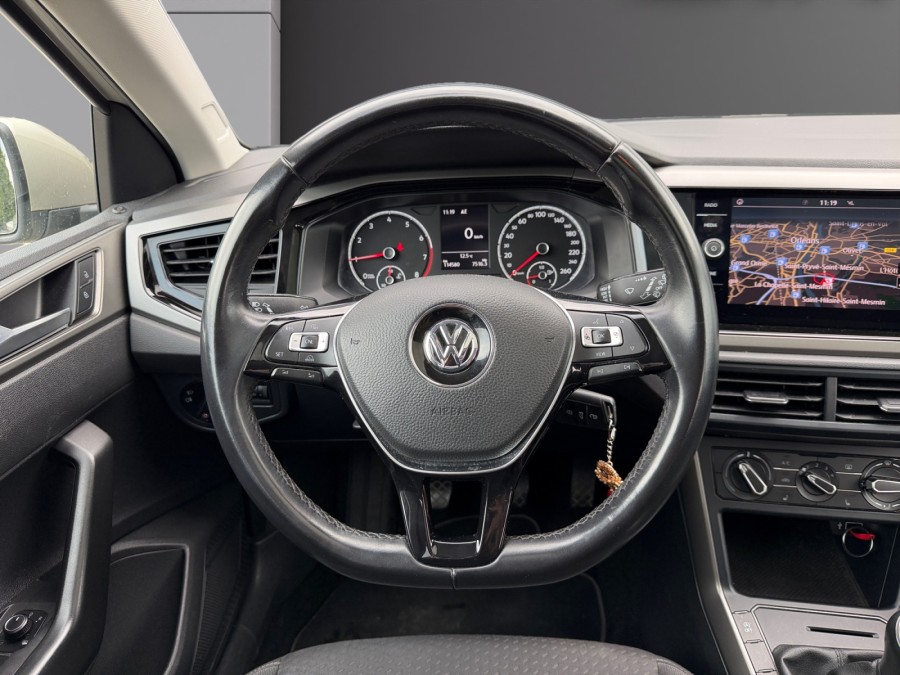 VOLKSWAGEN d'occasion POLO 1.0 TSI 95 TRENDLINE de 2018 Orleans (45)﻿