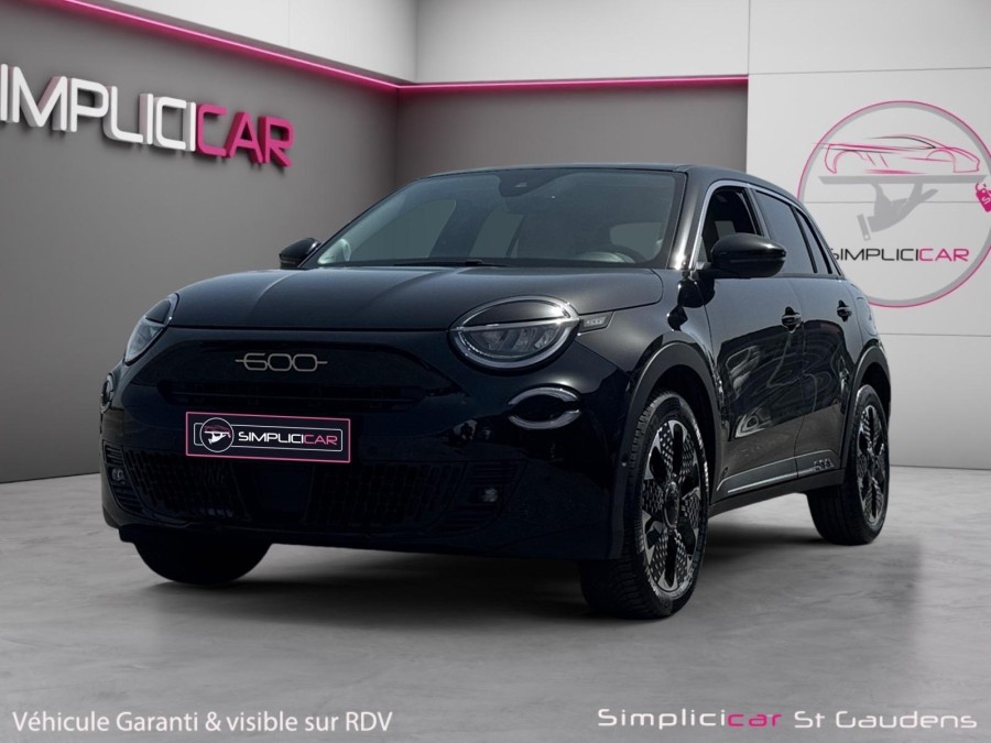 FIAT d'occasion 600E / 600 1.2 HYBRID 110 ICONE E-DCT de 2025 St