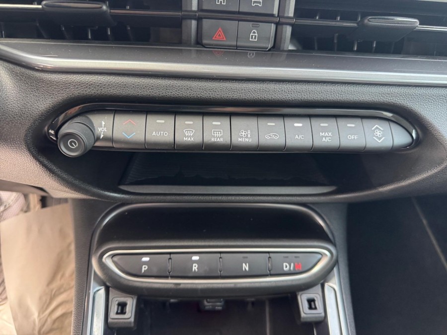 FIAT d'occasion 600E / 600 1.2 HYBRID 110 ICONE E-DCT de 2025 St