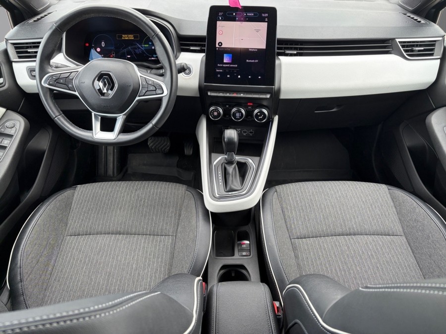 RENAULT d'occasion CLIO 1.6 E-TECH 140 INTENS de 2022 Troyes (10)﻿