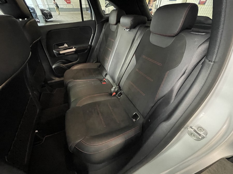 MERCEDES d'occasion GLA GLA 200 D AMG LINE DCT de 2023 Paris 15 (75)﻿