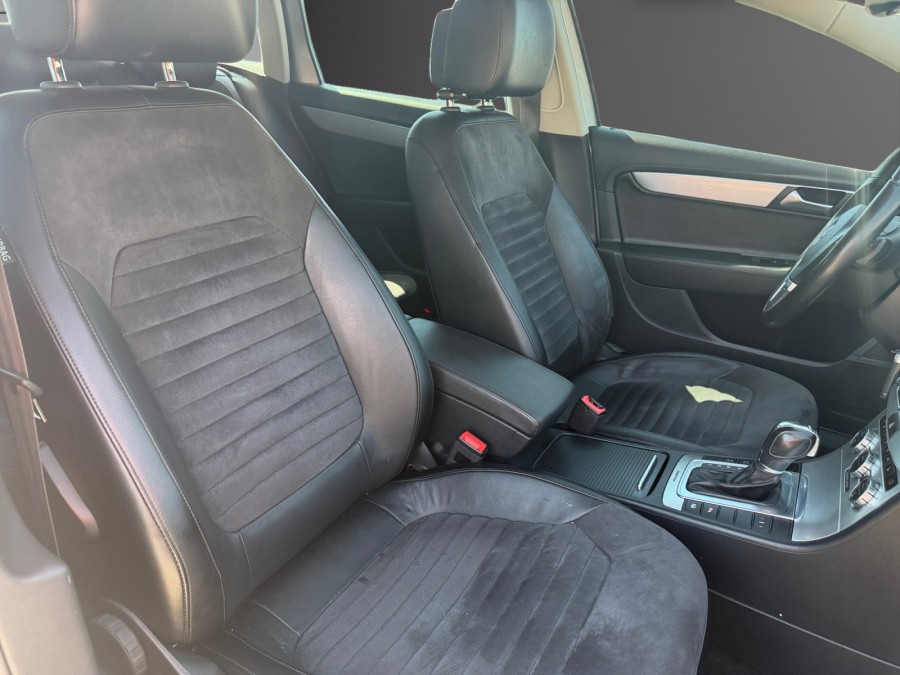 VOLKSWAGEN d'occasion PASSAT B7 VARIANT 3.6 V6 FSI 300 CARAT 4MOTION