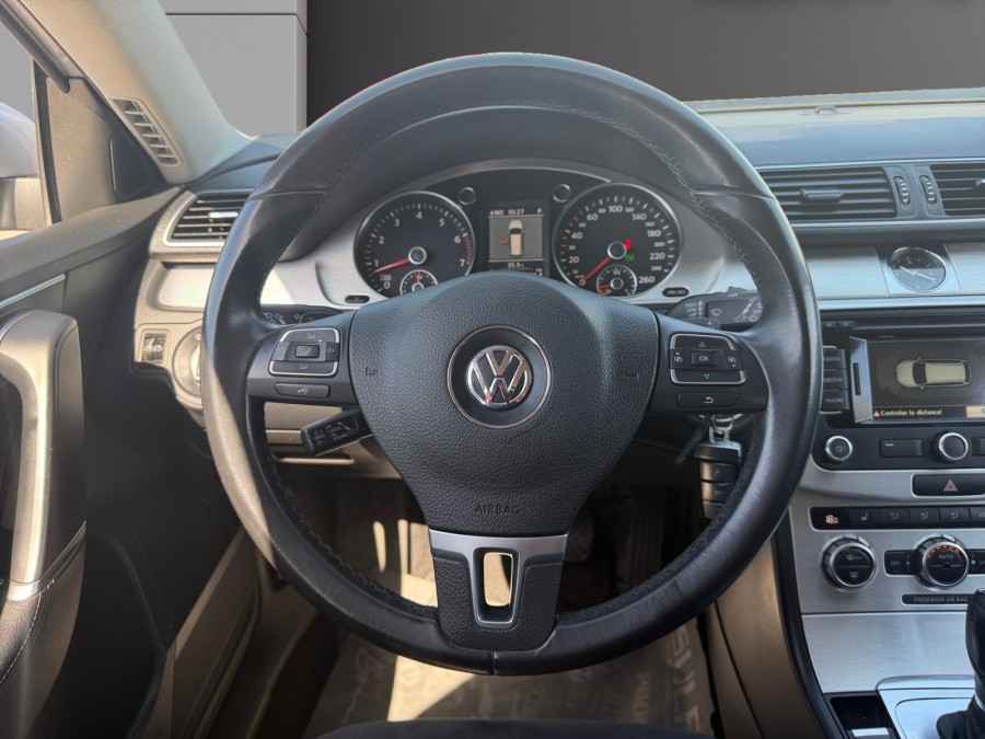 VOLKSWAGEN d'occasion PASSAT B7 VARIANT 3.6 V6 FSI 300 CARAT 4MOTION