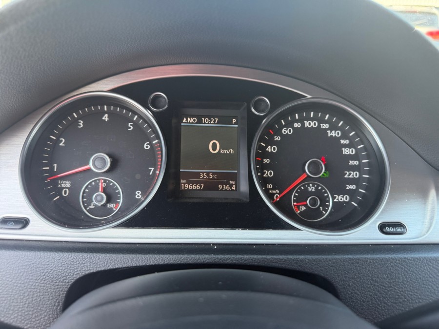 VOLKSWAGEN d'occasion PASSAT B7 VARIANT 3.6 V6 FSI 300 CARAT 4MOTION