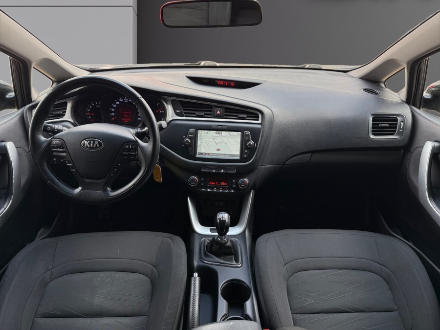 KIA d'occasion CEE'D SPORTSWAGON KIA CEE'D SW BUSINESS 1.6 CRDi 136