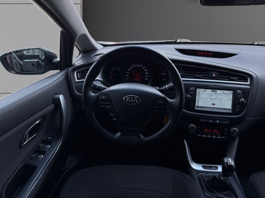 KIA d'occasion CEE'D SPORTSWAGON KIA CEE'D SW BUSINESS 1.6 CRDi 136