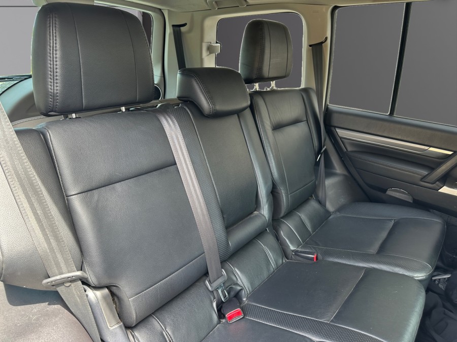 MITSUBISHI d'occasion PAJERO IV 3.2 DI-D 200 INSTYLE 30EME