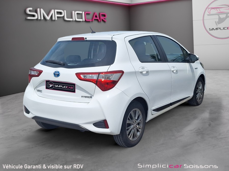 TOYOTA d'occasion YARIS 100H DYNAMIC BUSINESS de 2017 Soissons (02)﻿