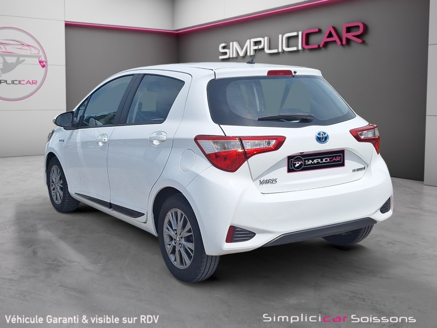 TOYOTA d'occasion YARIS 100H DYNAMIC BUSINESS de 2017 Soissons (02)﻿