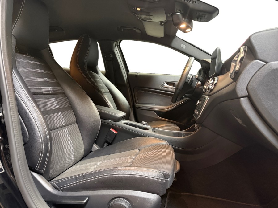 MERCEDES d'occasion CLASSE GLA GLA 180 SENSATION de 2017 Bretigny Sur