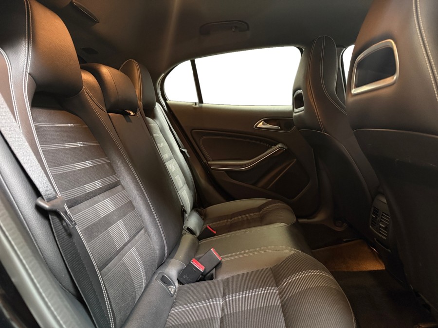 MERCEDES d'occasion CLASSE GLA GLA 180 SENSATION de 2017 Bretigny Sur