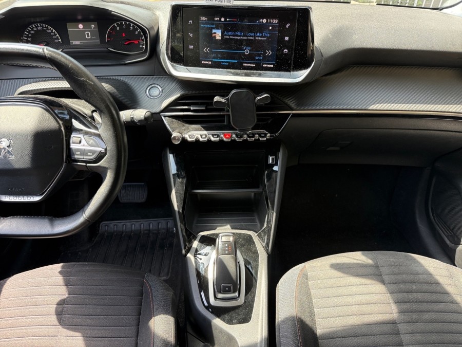 PEUGEOT d'occasion 208 II 1.2 PURETECH 100 ACTIVE EAT de 2020 Cannes
