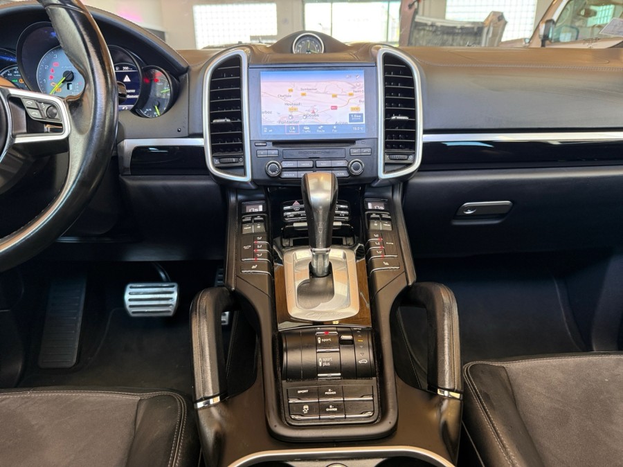 PORSCHE d'occasion CAYENNE 3.0 V6 S E-HYBRID PLATINUM EDITION