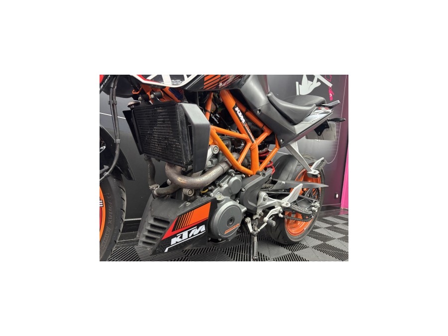 KTM d'occasion 390DUKEC2 390 DUKE de 2014 Reims Tinqueux (51)﻿