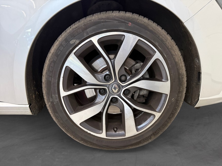 RENAULT d'occasion MEGANE IV 1.6 DCI 130 ZEN de 2017 Andrezieux (42)﻿