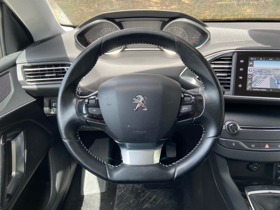 PEUGEOT d'occasion 308 II 1.6 BLUEHDI 100ch BUSINESS de 2016 Brest