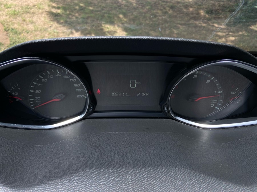 PEUGEOT d'occasion 308 II 1.6 BLUEHDI 100ch BUSINESS de 2016 Brest
