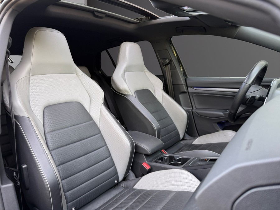 VOLKSWAGEN d'occasion GOLF VIII 2.0 TDI 200 GTD DSG de 2021 Nîmes