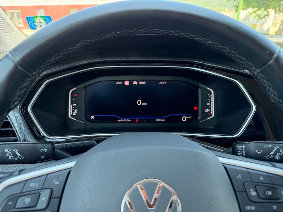 VOLKSWAGEN d'occasion T-CROSS 1.0 TSI 110 R-LINE de 2023 Pontarlier