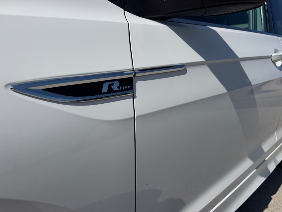 VOLKSWAGEN d'occasion T-CROSS 1.0 TSI 110 R-LINE de 2023 Pontarlier