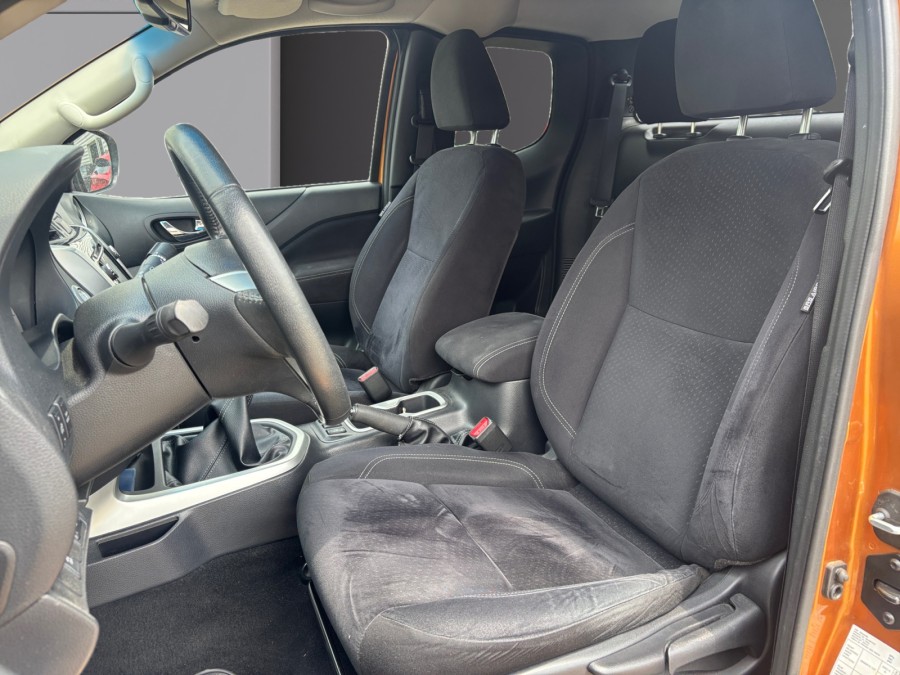 NISSAN d'occasion NAVARA PICK-UP 2.3 DCI KING CAB VISIA de 2016 Nîmes