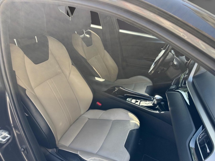 TOYOTA d'occasion C-HR 122H GRAPHIC de 2018 Coeur d'Yvelines (78)﻿