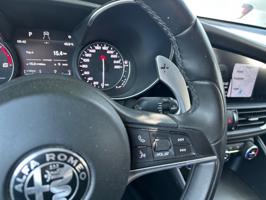 ALFA ROMEO d'occasion GIULIA 2.2D 210 TI Q4 AT de 2018 Salon de