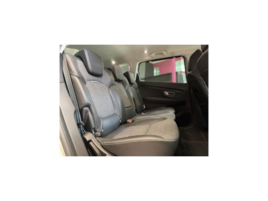 RENAULT d'occasion GRAND SCENIC IV GRAND 1.3 TCE 140 TECHNO de 2023