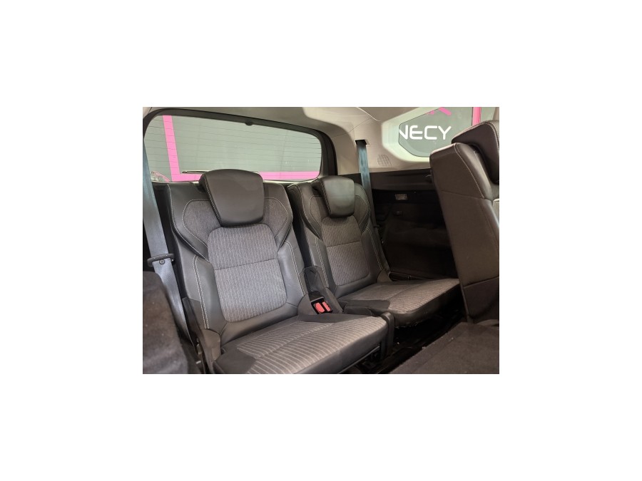RENAULT d'occasion GRAND SCENIC IV GRAND 1.3 TCE 140 TECHNO de 2023