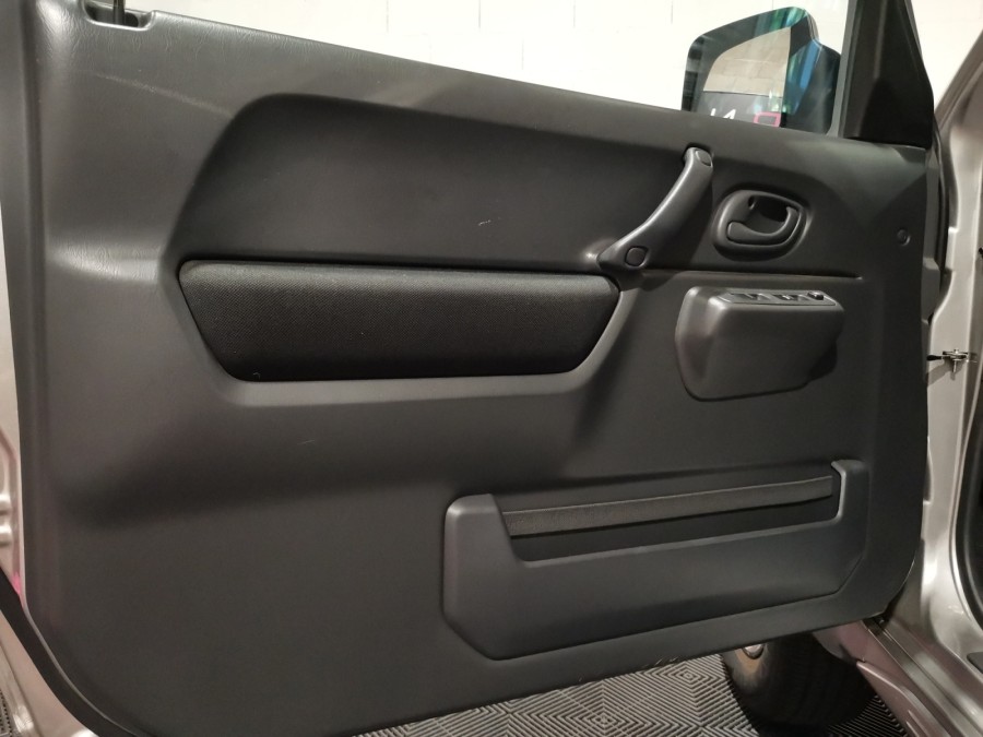 SUZUKI d'occasion JIMNY 1.3 VVT JLX de 2017 Nancy (54)﻿
