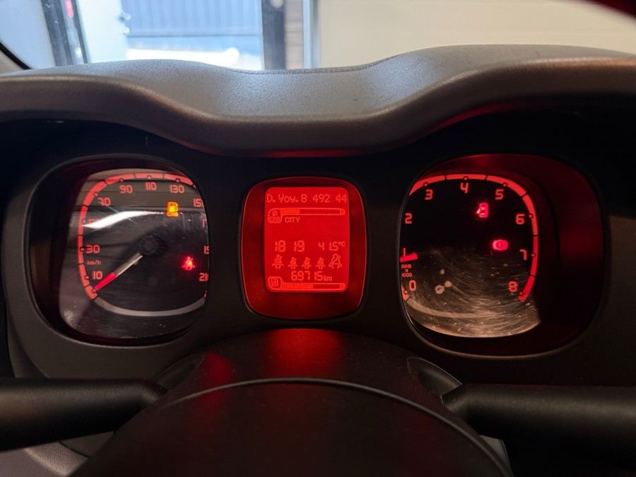 FIAT d'occasion PANDA 0.9 TwinAir Turbo CNG 85 cv de 2018 Andrezieux