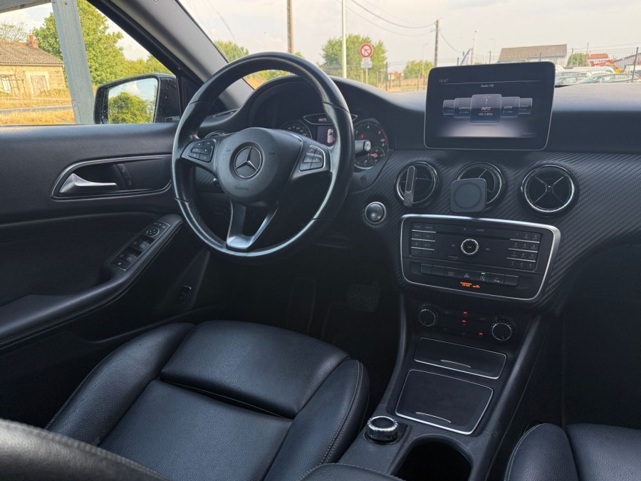 MERCEDES d'occasion CLASSE GLA GLA 200 D Intuition de 2019 Poitiers