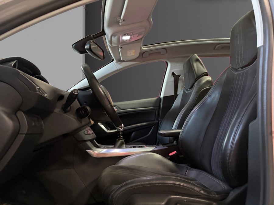 PEUGEOT d'occasion 308 II 1.6 THP 155 FELINE de 2014 Fontainebleau