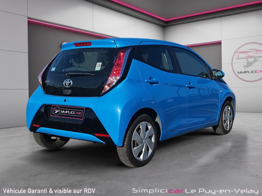 TOYOTA d'occasion AYGO 1.0 VVT-I 72 X-PLAY PH2 de 2017 Le Puy en