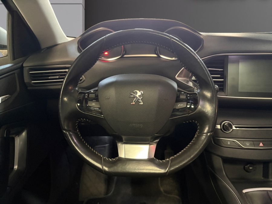 PEUGEOT d'occasion 308 II 1.6 THP 155 FELINE de 2014 Fontainebleau