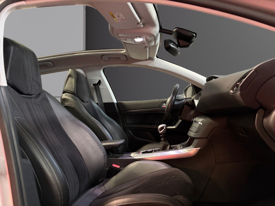 PEUGEOT d'occasion 308 II 1.6 THP 155 FELINE de 2014 Fontainebleau