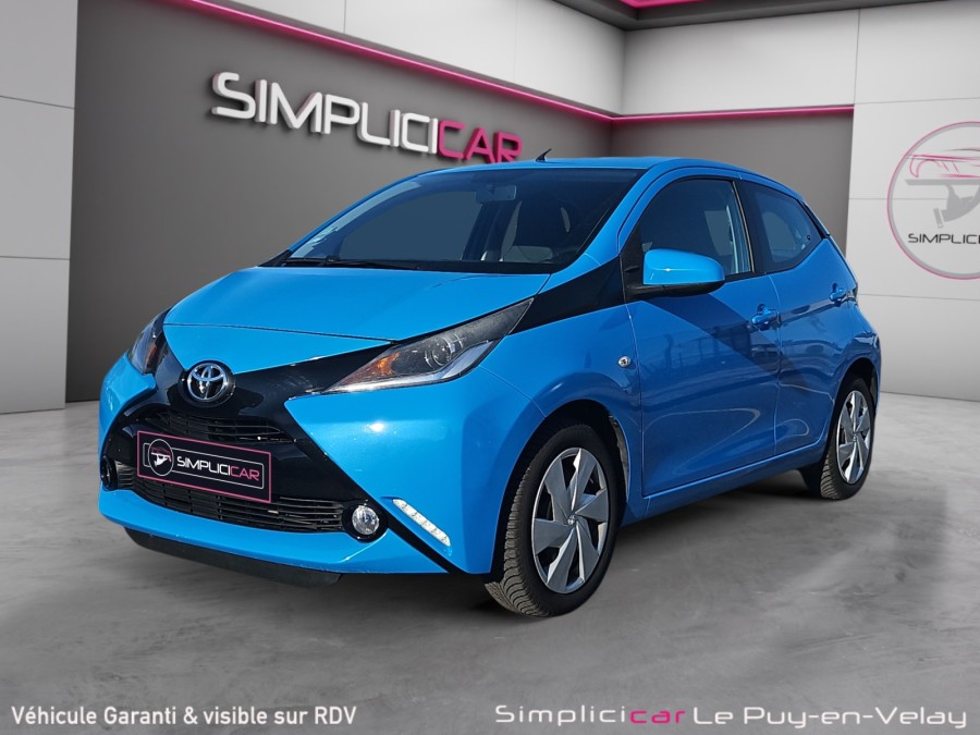 TOYOTA d'occasion AYGO 1.0 VVT-I 72 X-PLAY PH2 de 2017 Le Puy en
