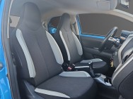 TOYOTA d'occasion AYGO 1.0 VVT-I 72 X-PLAY PH2 de 2017 Le Puy en