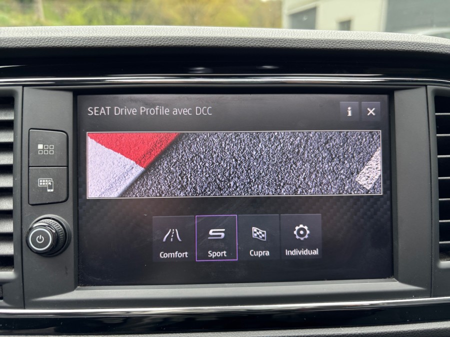 SEAT d'occasion LEON 2.0 TSI 290 CUPRA DSG7 de 2019 Vienne (38)﻿