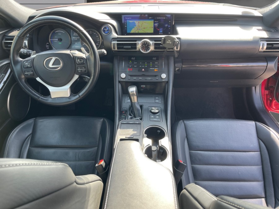 LEXUS d'occasion RC RC 300H EXECUTIVE de 2018 Caen (14)﻿