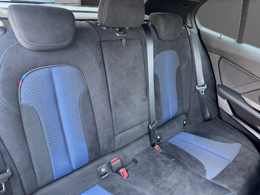 BMW d'occasion SERIE 1 118D EDITION SPORT BA de 2024 Genevois (74)﻿