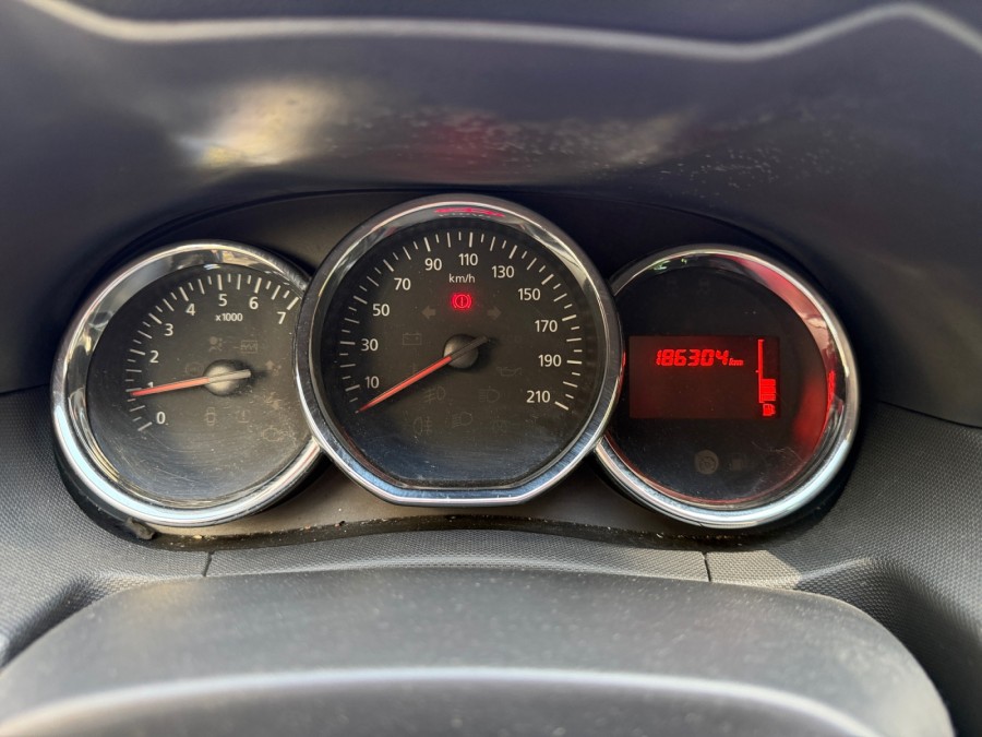 DACIA d'occasion DUSTER 1.5 DCI 110 10 ANS de 2013 Saint Maximin (60)﻿