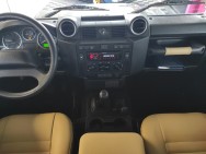 LAND ROVER d'occasion DEFENDER STATION WAGON 110 2.4L TD4 de 2009