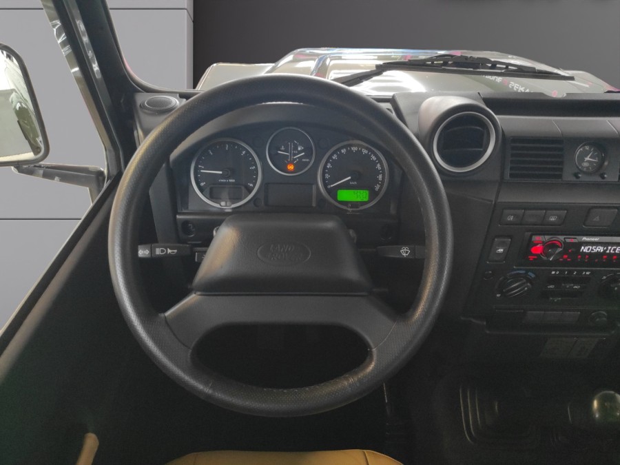 LAND ROVER d'occasion DEFENDER STATION WAGON 110 2.4L TD4 de 2009